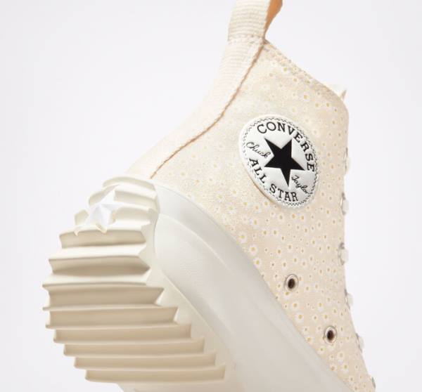 Converse Run Star Hike Platform Daisy High Tops Shoes Beige White | CV-735RFJ